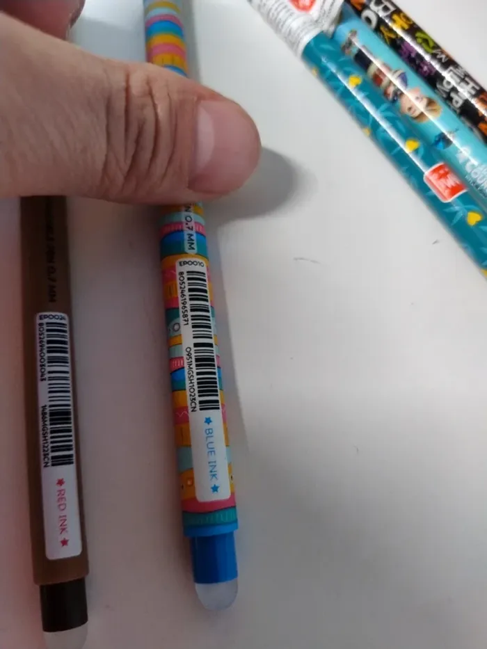 Trois stylos et un crayon Legami - photo numéro 4