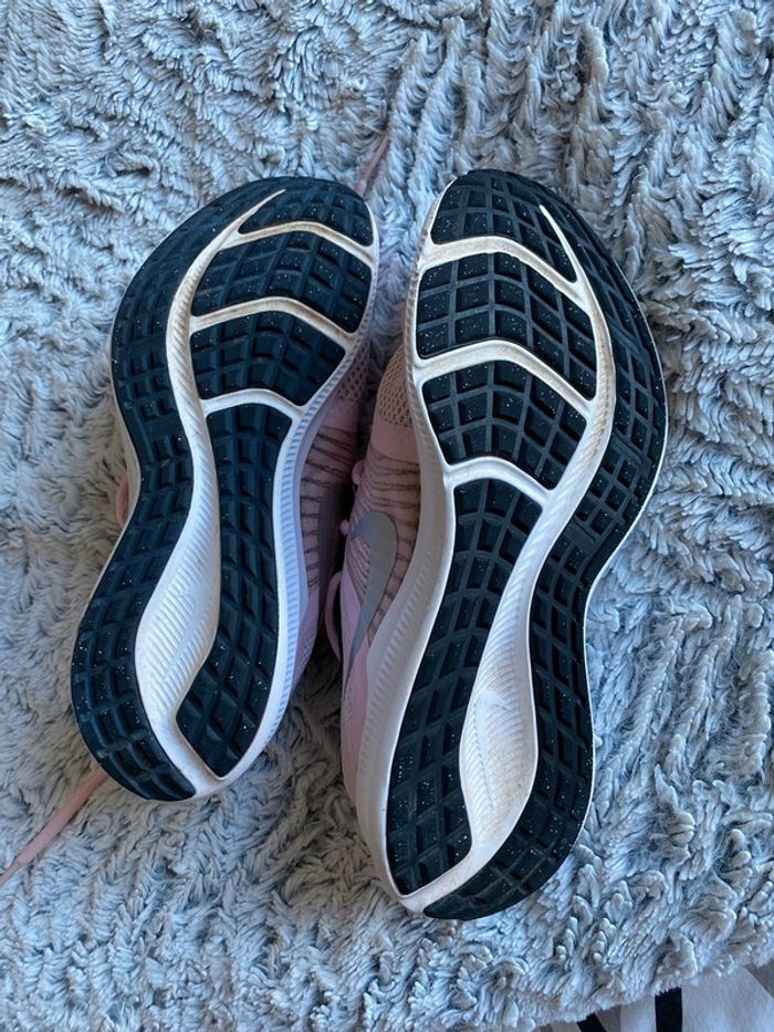 Chaussures Nike rose - photo numéro 3