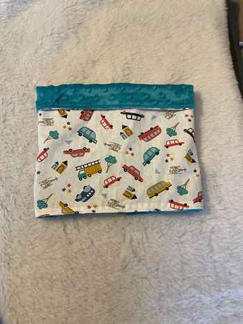 Snoods turquoise voiture