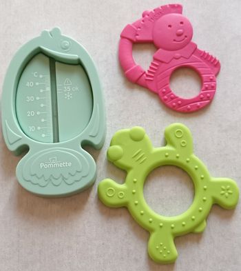 Thermomètre bain + 2 anneaux de dentition 