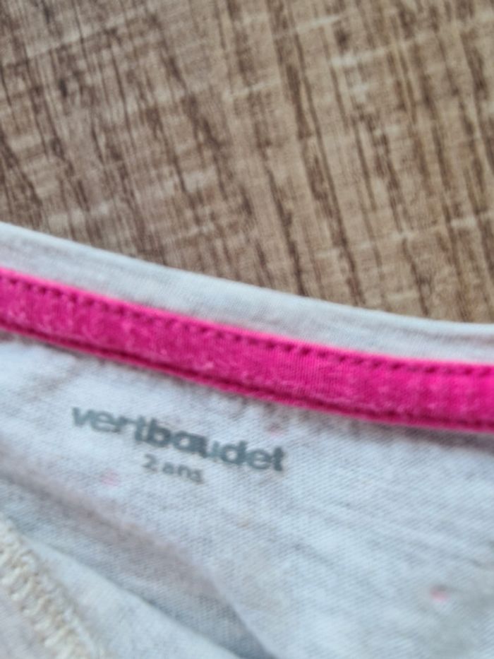 T shirt Vertbaudet 2 ans TBE - photo numéro 3