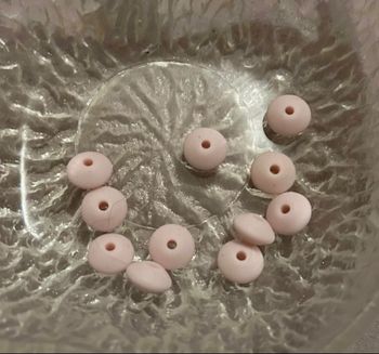 Perles plates rosé/beige