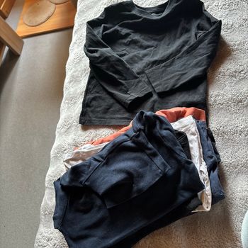 Lot de vêtements 4ans