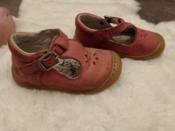 Chaussures fille pointure 20