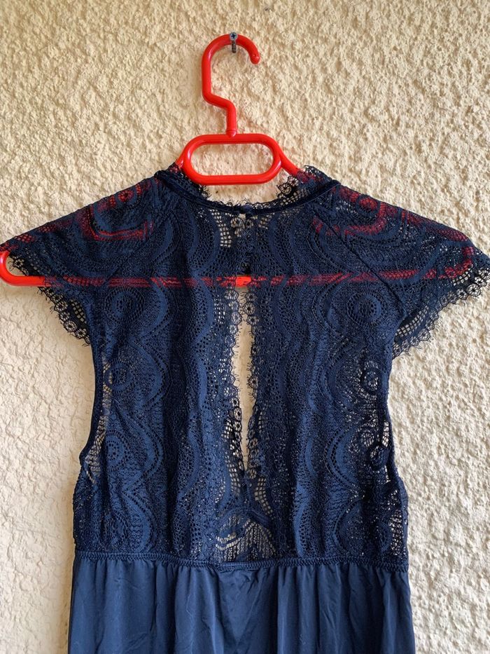 Nuisette noire à dentelles taille 38/40 - photo numéro 6