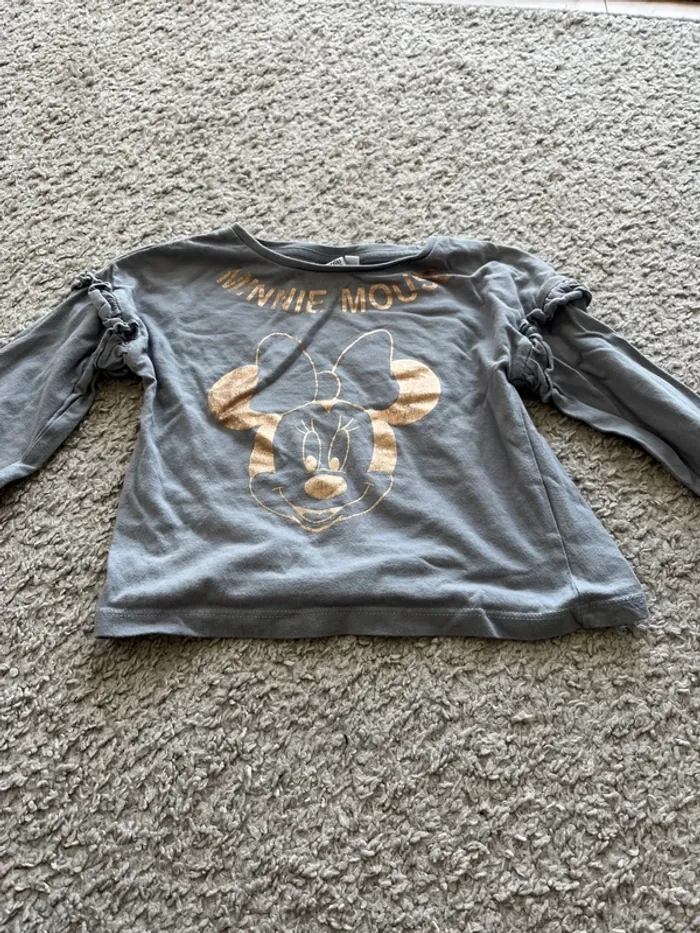 TEE shirt