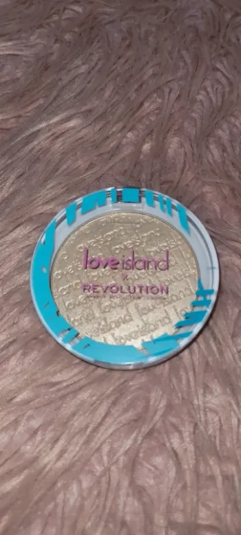 Highlighter love island x revolution