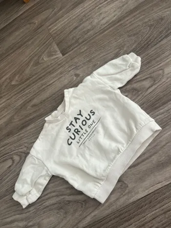 Pull 4/6 mois