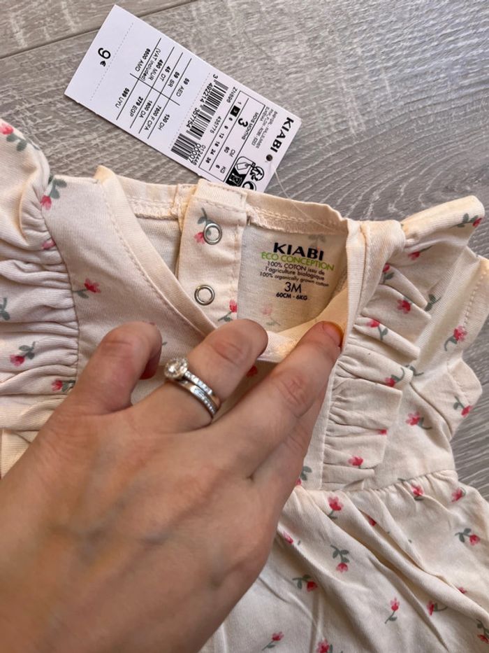 Robe fleurie barboteuse 2 en 1 bébé fille 3 mois - photo numéro 2