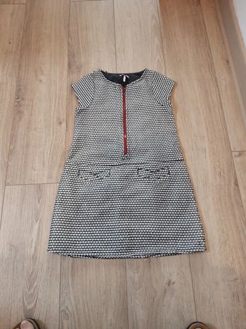 Robe été ou mi saison avec un t-shirt en-dessous