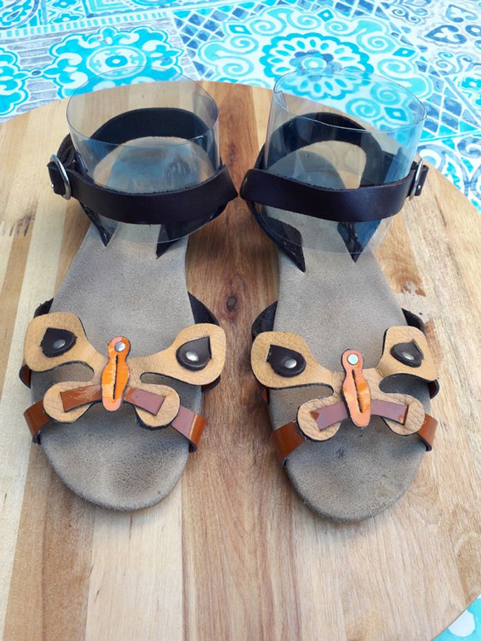 Sandales cuir, brides forme papillon en cuir
