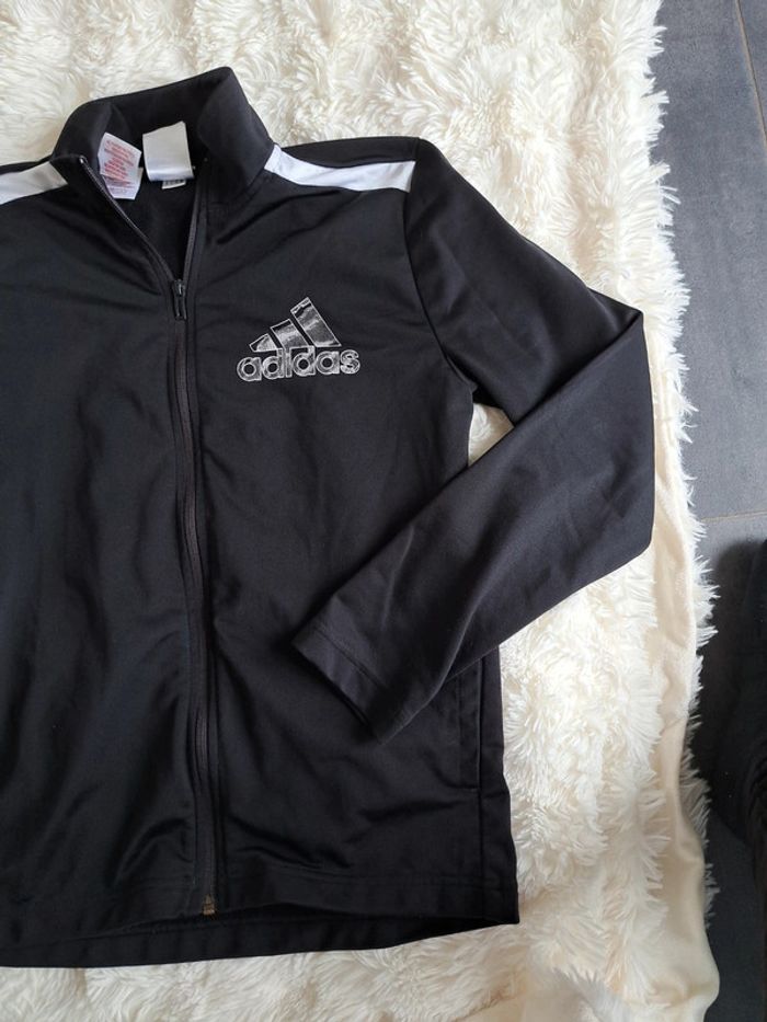 Adidas - photo numéro 2