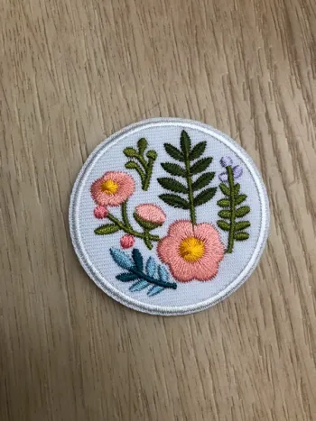 Écusson brodé fleur 🌺