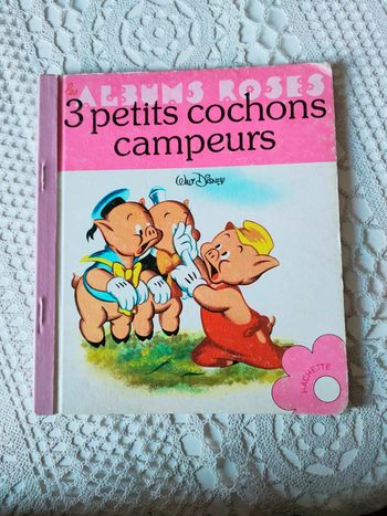 Petit livre ancien les 3 petits cochons campeurs