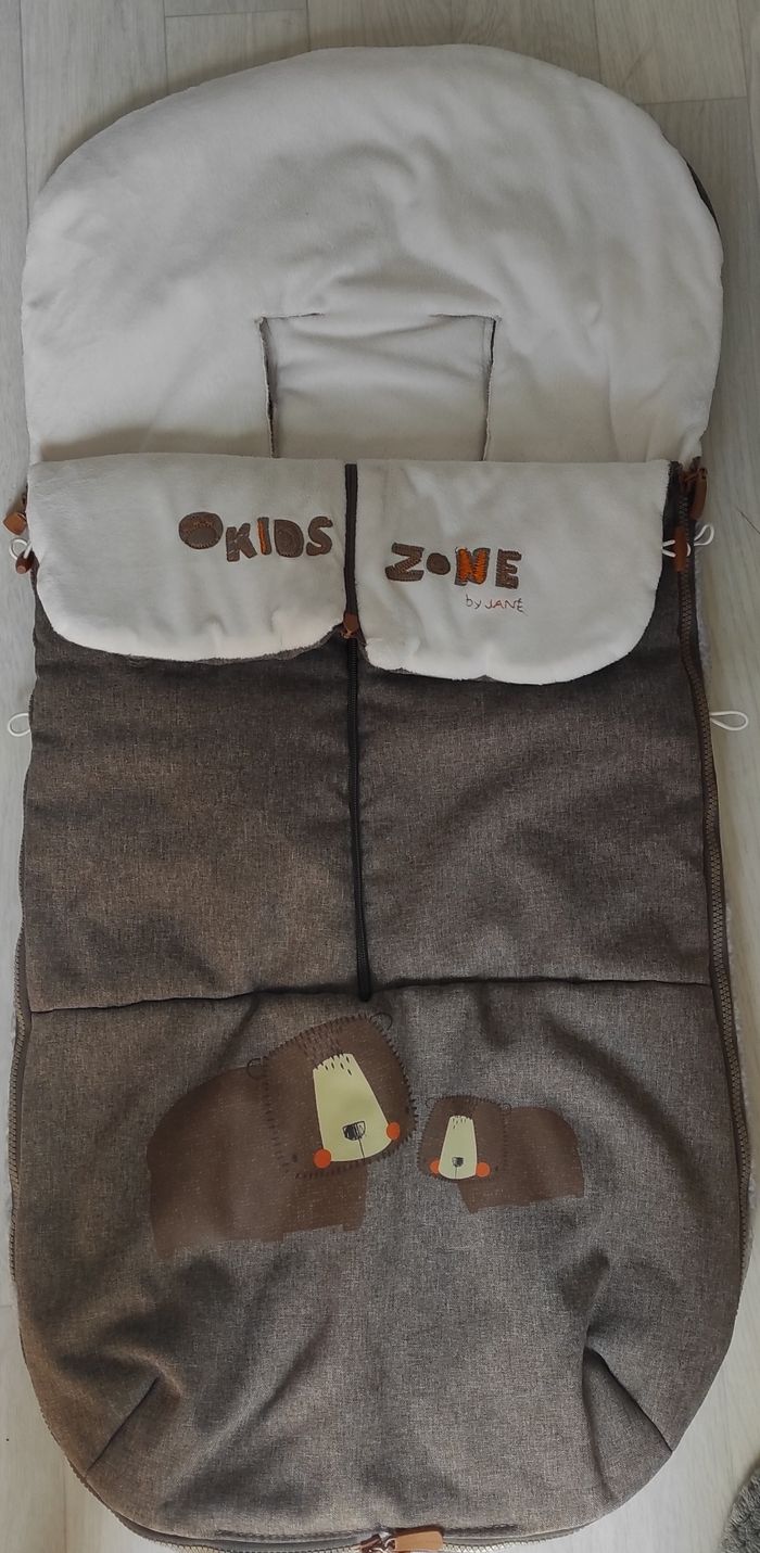 Chancelière chaude pour poussette