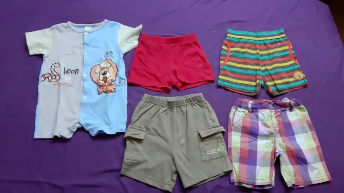 Lot shorts et barboteuse