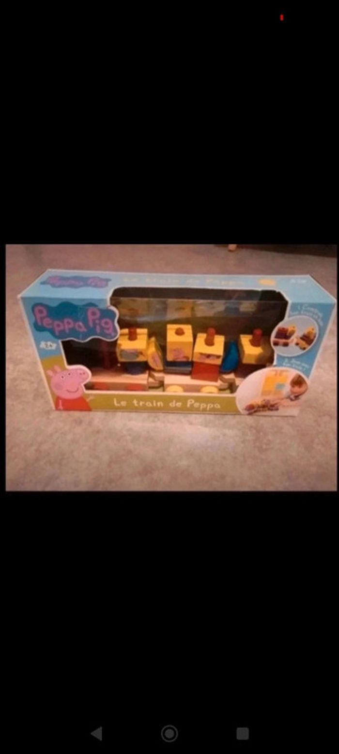 Train de peppa pig en bois