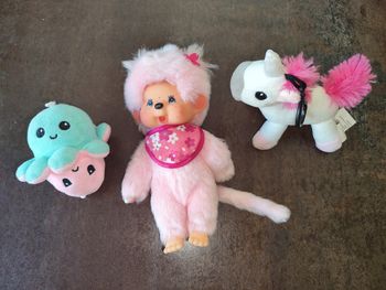Kiki monchhichi peluches licorne  poulpe