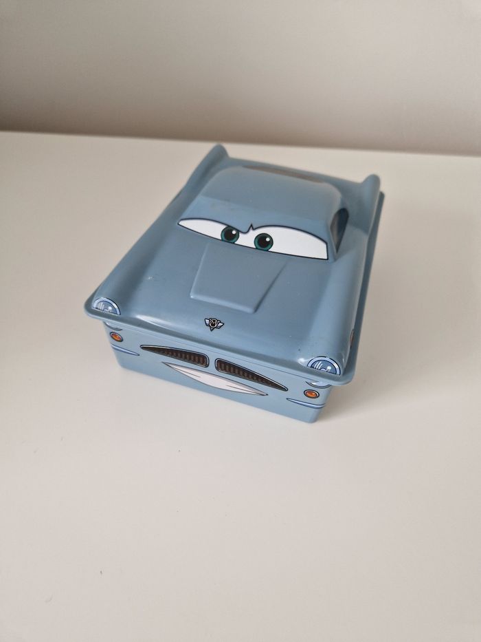 Lot feutres et crayons de couleurs