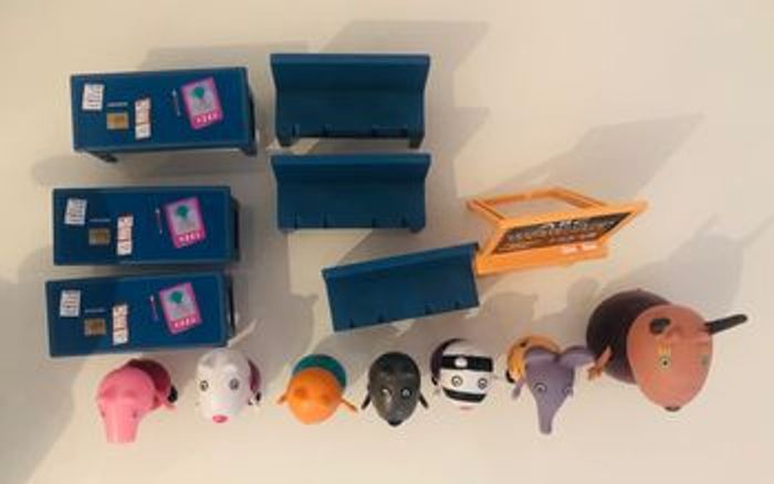 Peppa Pig salle de classe de Peppa école classroom school playset bateau maison avion circuit ville puzzle ordinateur figurines téléphone dînette montre camping car van voiture mallette docteur SOP77 - photo numéro 5