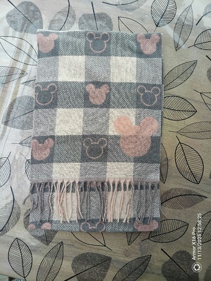 Écharpe Mickey