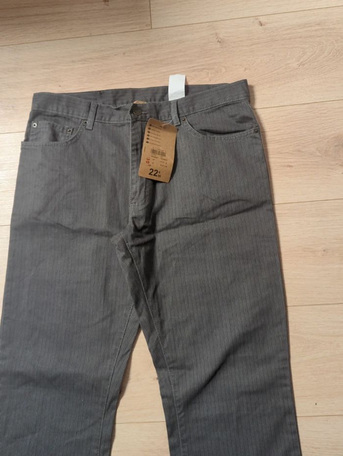 Jean neuf - photo numéro 2