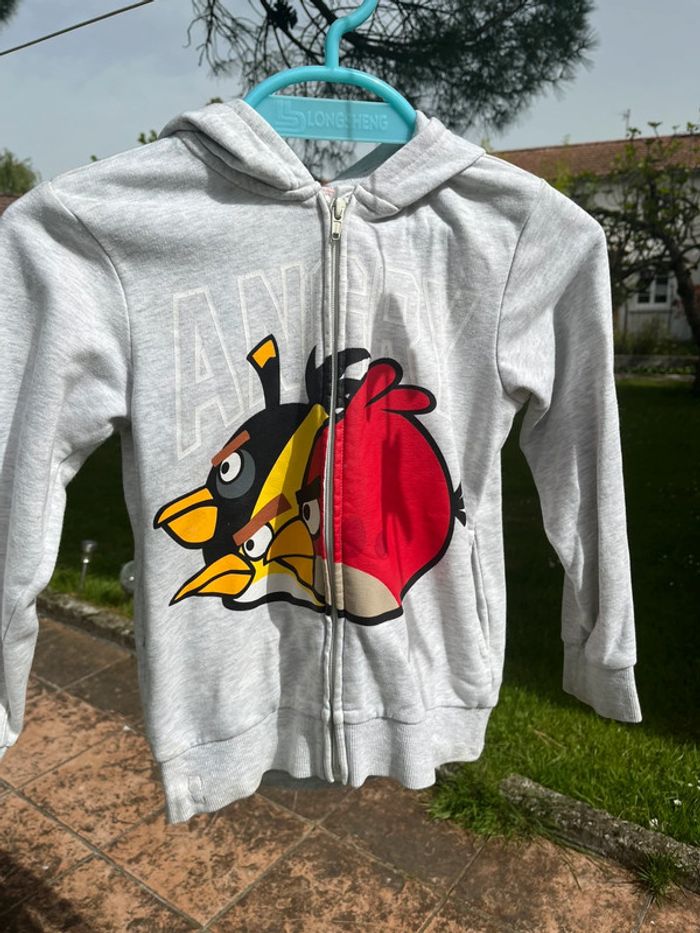 Gilet zippé angry bird taille 6-8 ans