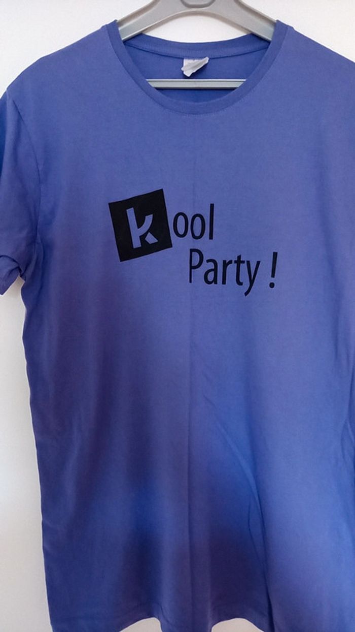 Joli T-shirt violet - Kool Party - comme neuf !- Taille 42/44 - photo numéro 2