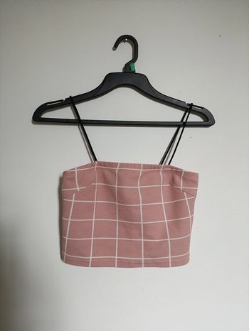 Crop top à carreaux roses à bretelles fines