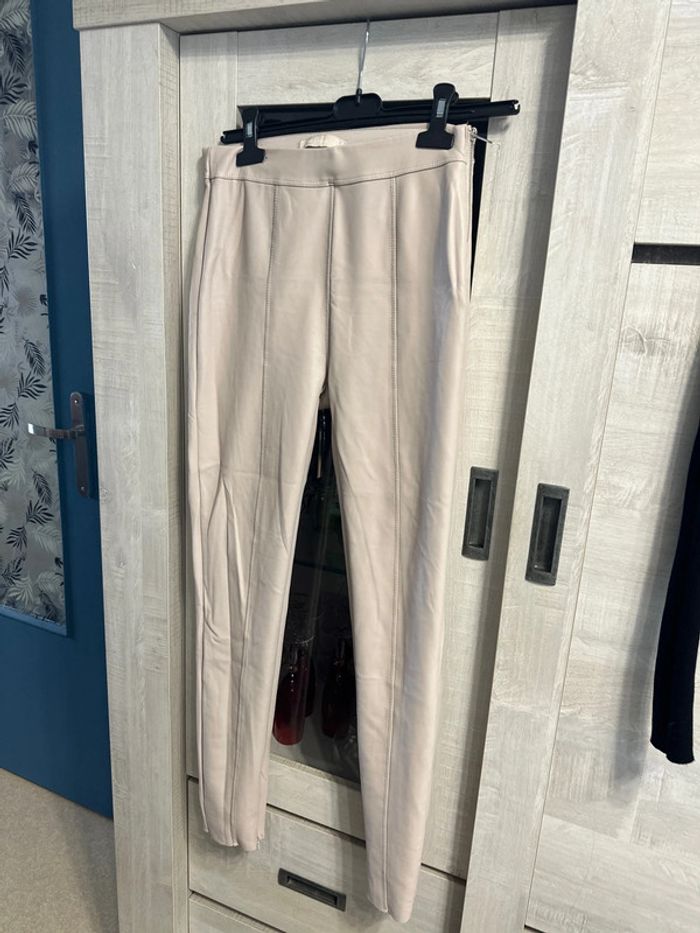 Legging beige similicuir taille 34