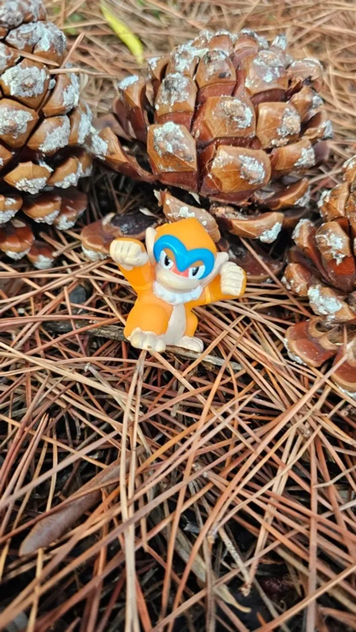 Super figurine Pokemon Nintendo finger puppet chimpenfeu - photo numéro 2