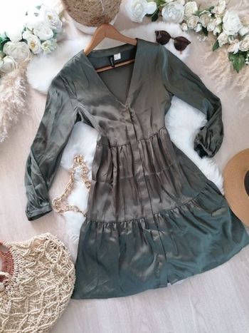 Jolie robe H&M satinée taille 36
