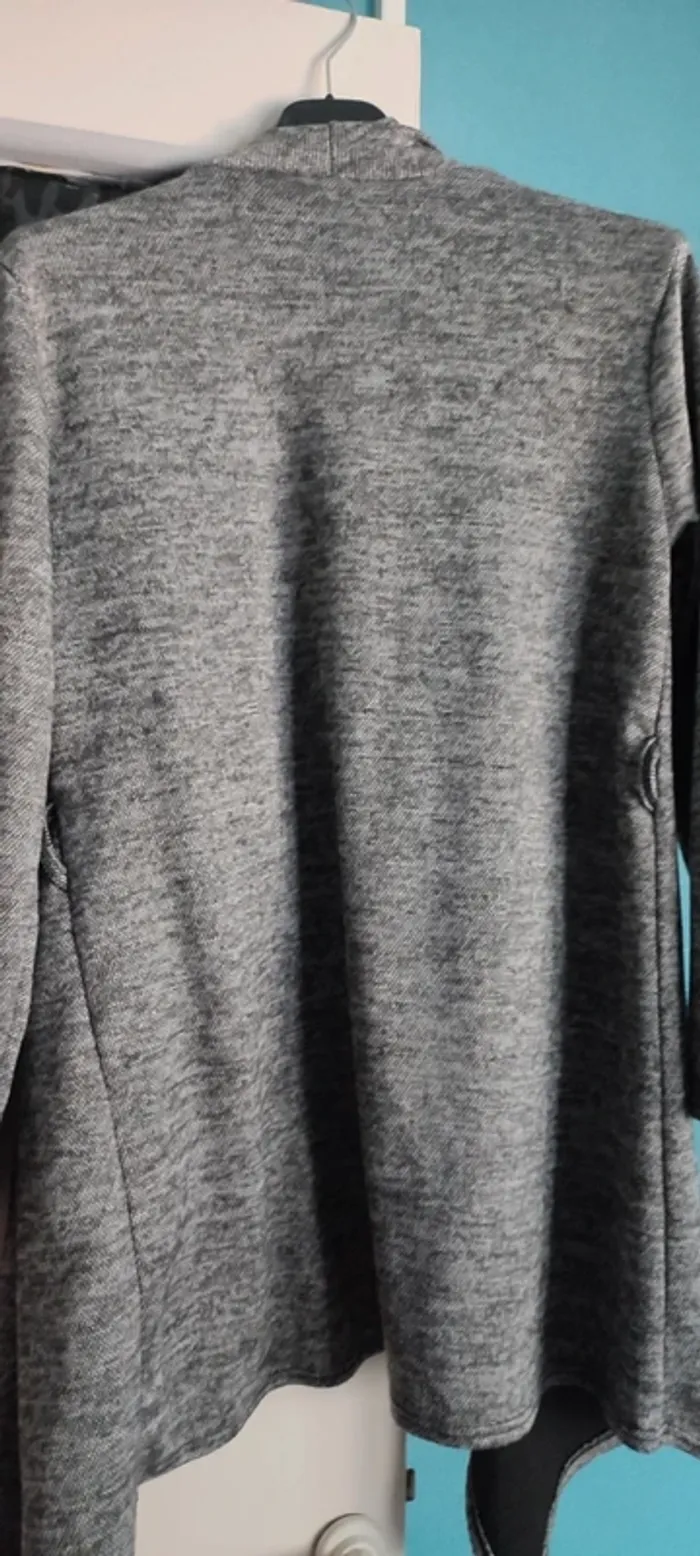 Gilet femme gris - photo numéro 4