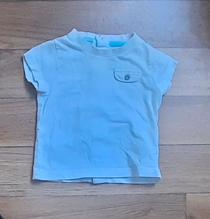Lot de 2 t shirts et 1 pantalon 1 mois - photo numéro 3