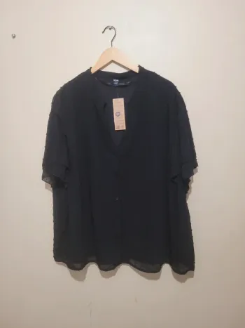 Chemise kiabi Taille 54 56 neuve