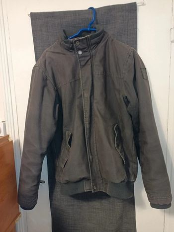 Veste de mi-saison / Veste printemps ou automne Quiksilver homme taille S en très bon état.