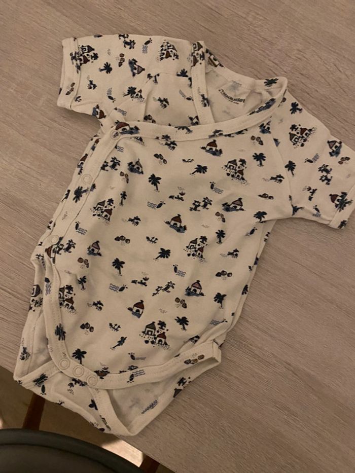 Body 1-3 mois - photo numéro 2