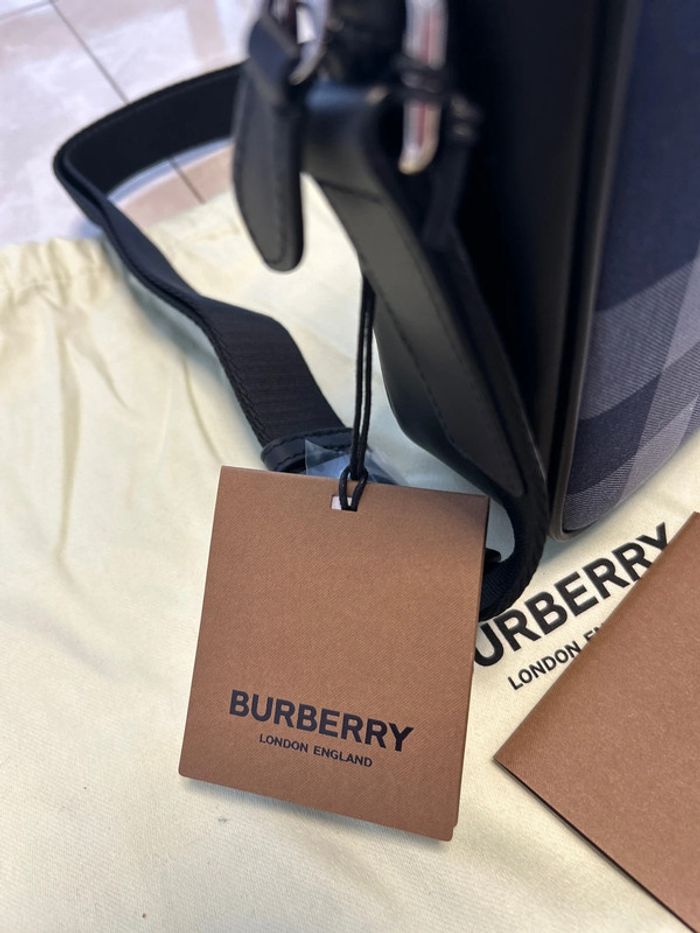 Sacoche à bandoulière Burberry - photo numéro 6