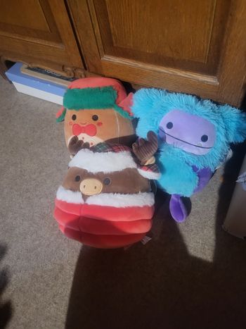 Lot de 3 peluches squishmallows neuves