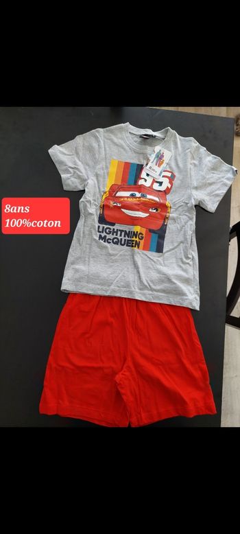 Ensemble short et tee-shirt Cars 8ans