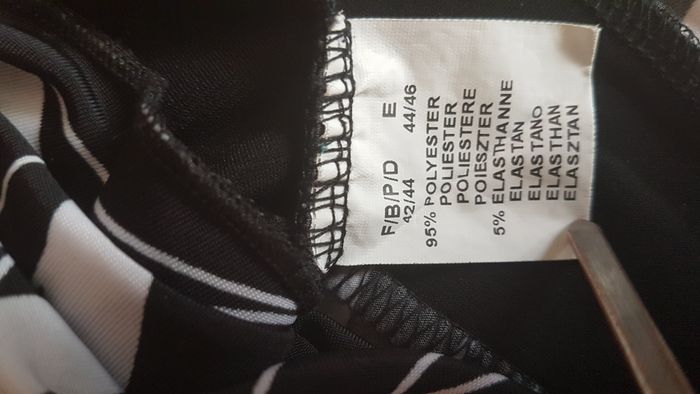 Blouse été femme 42-44 noire et blanche - photo numéro 2