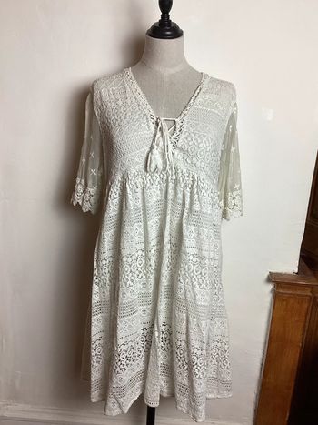 Robe blanche brodée Made in Italy 38