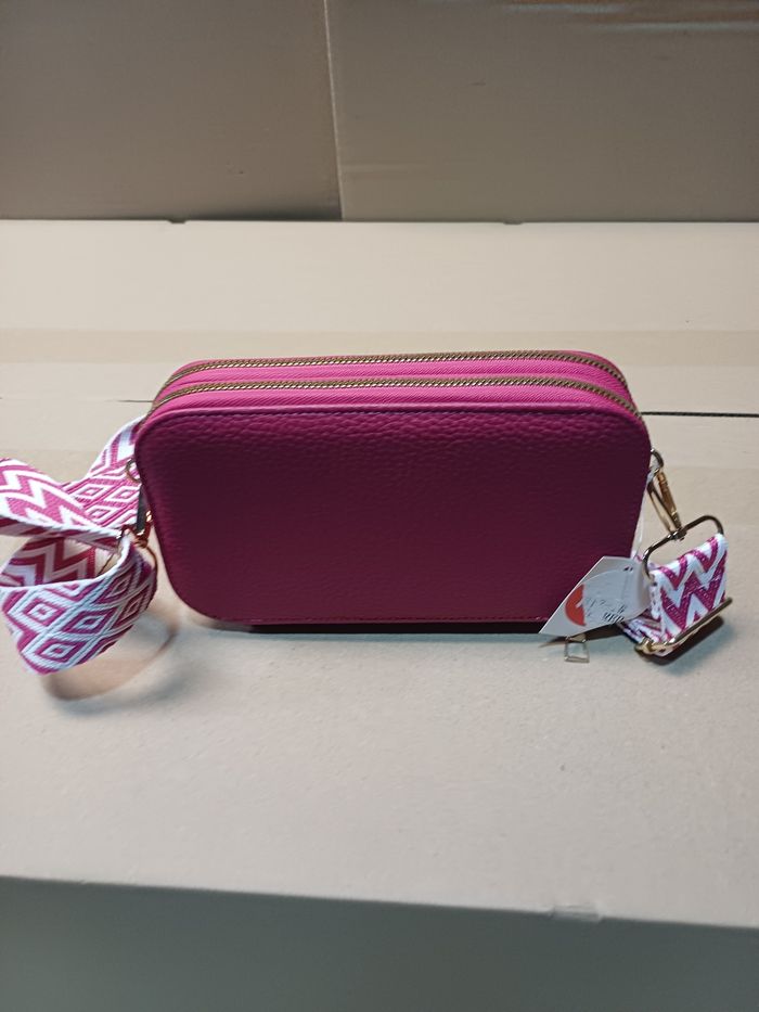 Lots de 4 lots sac a main semi-cuir haute qualité - photo numéro 3