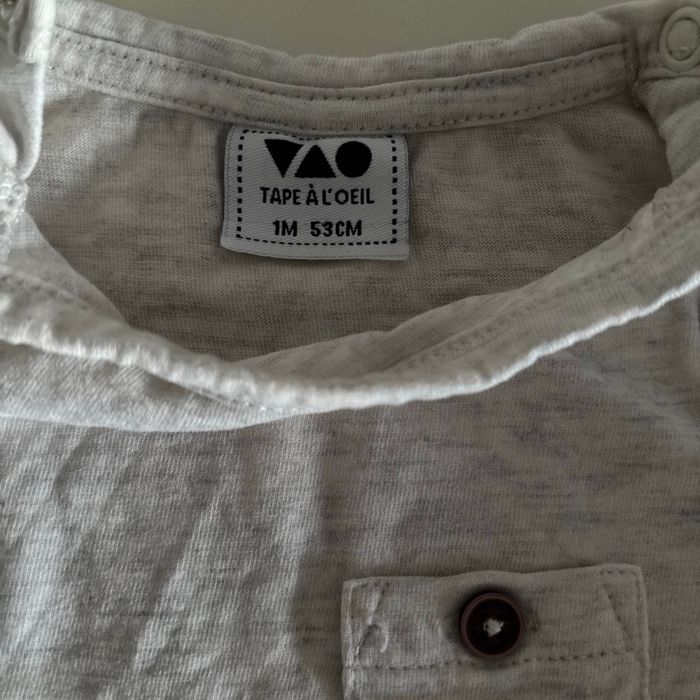 TEE shirt 1 mois - photo numéro 2