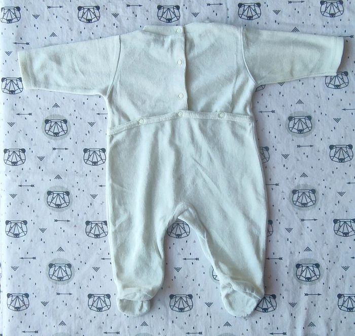 Lot de pyjamas taille 1 mois - photo numéro 10