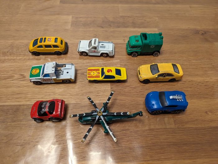 Lot 52 de 9 petites voitures - photo numéro 6