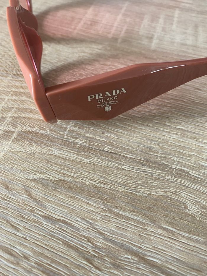 Lunette de soleil prada - photo numéro 3