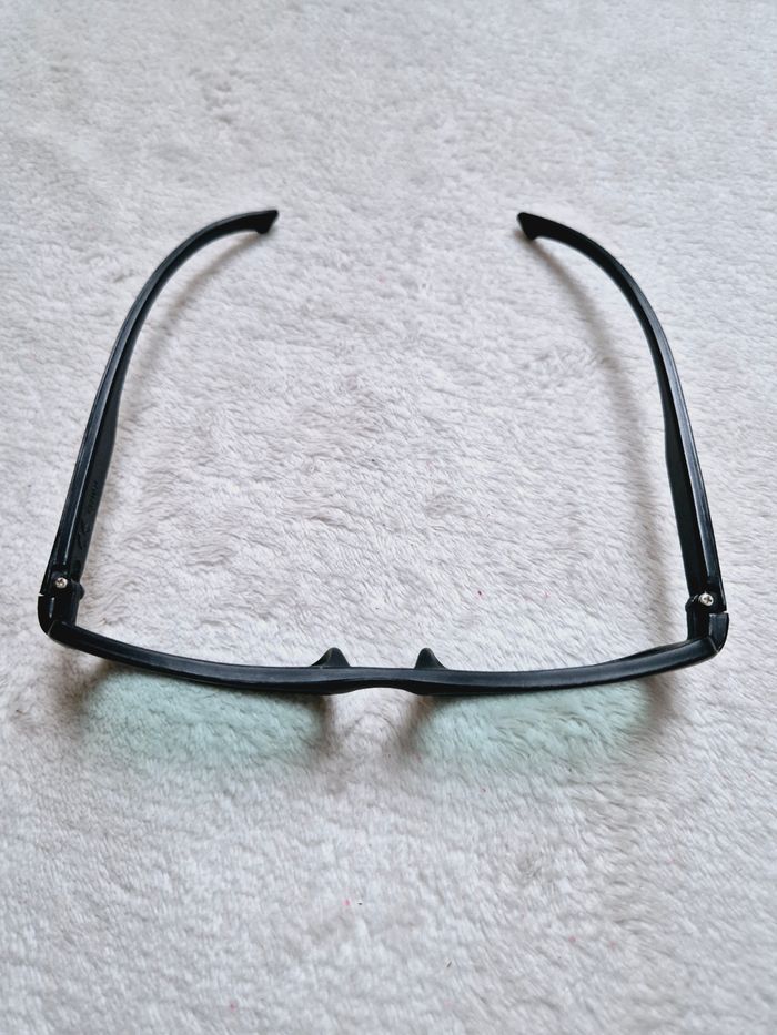 Lunettes de déguisement en plastique noir - photo numéro 2