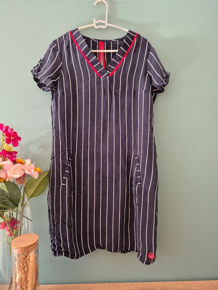 Robe manches courtes à rayures Taille 38 - photo numéro 2