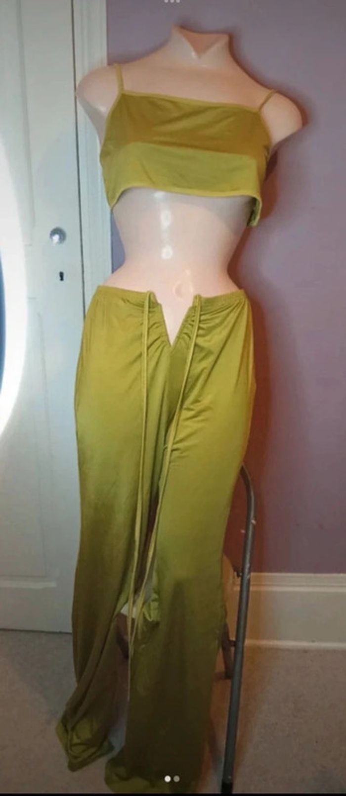 Magnifique ensemble vert - Taille L - photo numéro 2